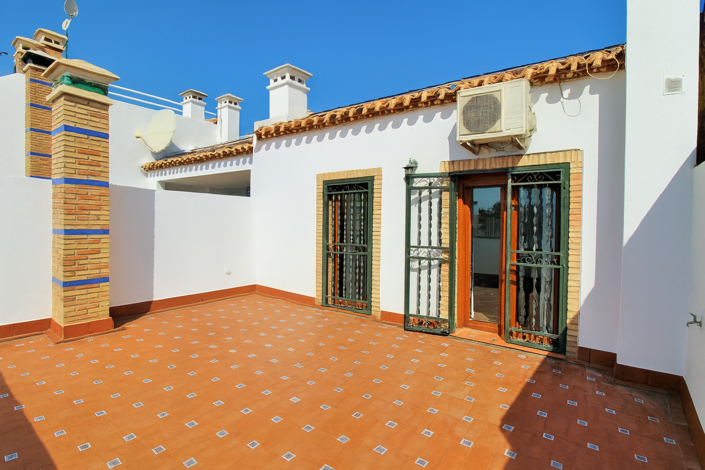 Image No.22-3 Bed Semi-Detached for sale