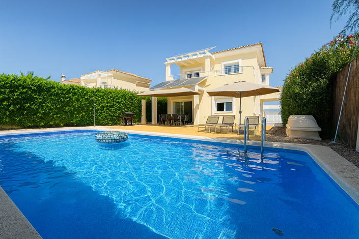 Image No.1-3 Bed Villa for sale