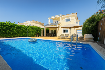 1447-643942-78d1f4f8b6655591b02d22fabb36a692d