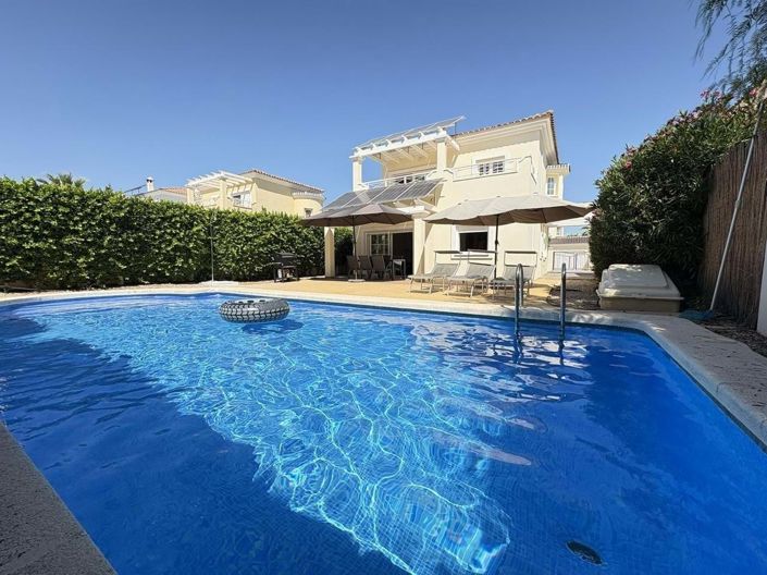 Image No.34-3 Bed Villa for sale