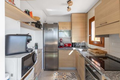 1447-643944-78d1f4f8b6655591b02d22fabb36a692d