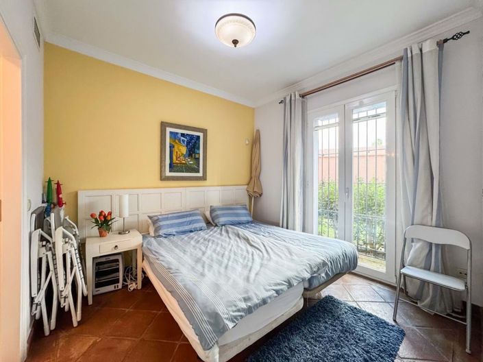 Image No.33-2 Bed Apartment for sale