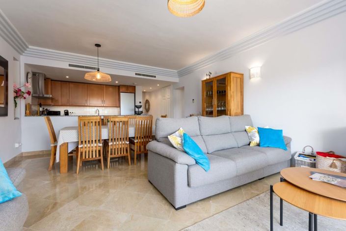 Image No.21-4 Bed Apartment for sale