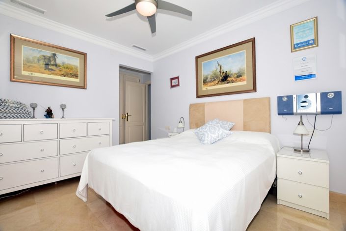 Image No.15-3 Bed Apartment for sale