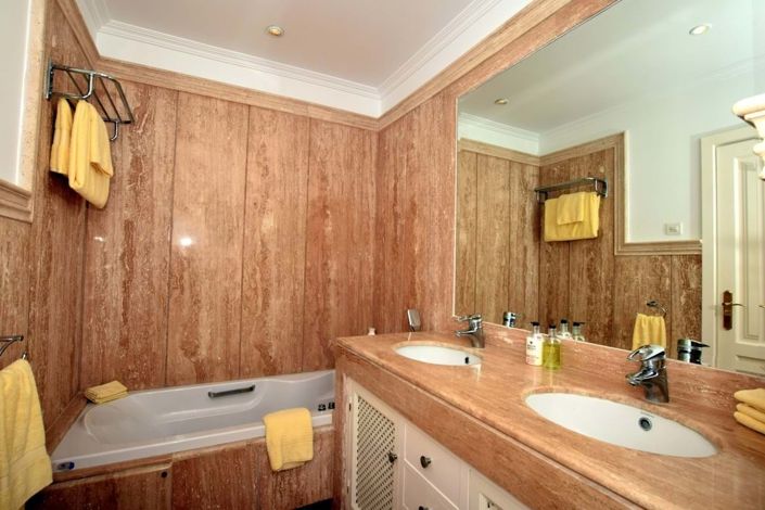 Image No.21-3 Bed Apartment for sale