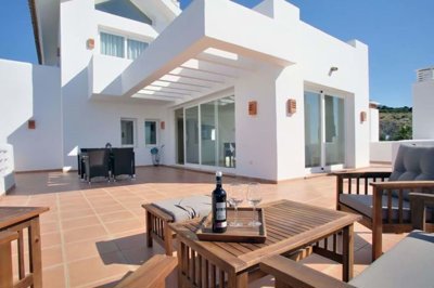 1447-257981-78d1f4f8b6655591b02d22fabb36a692d