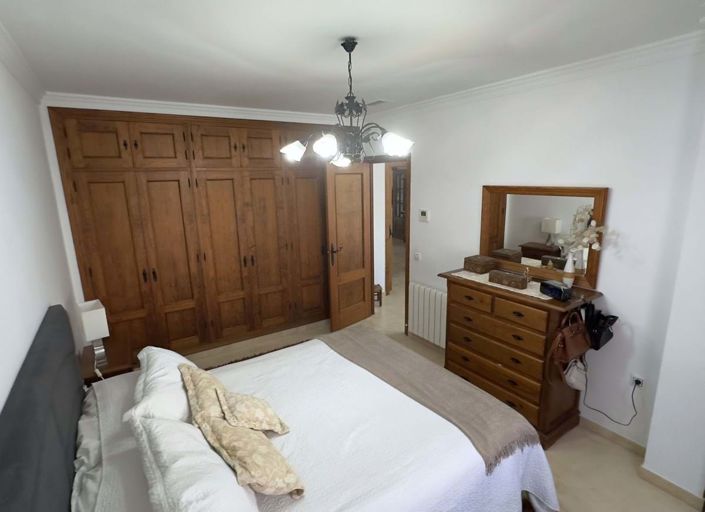 Image No.35-5 Bed Villa for sale