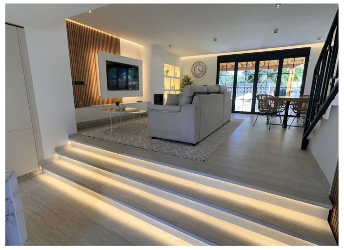 Image No.1-2 Bed Villa for sale