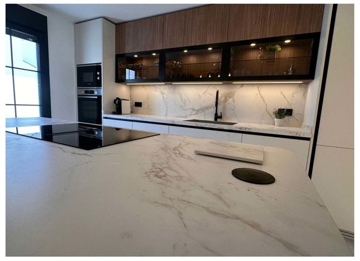 Image No.10-2 Bed Villa for sale