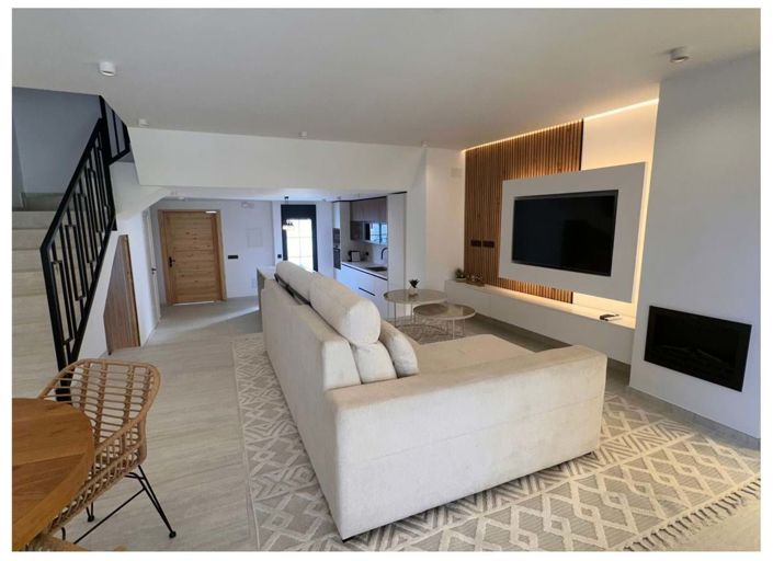 Image No.2-2 Bed Villa for sale