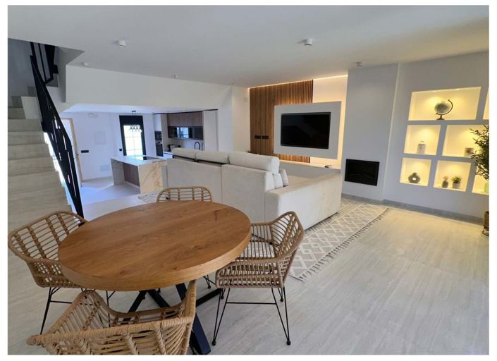 Image No.23-2 Bed Villa for sale