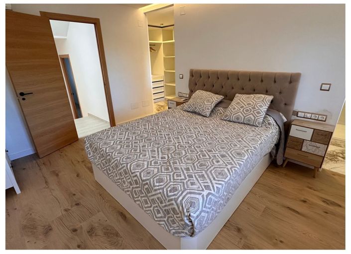 Image No.38-2 Bed Villa for sale