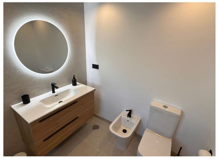 Image No.52-2 Bed Villa for sale