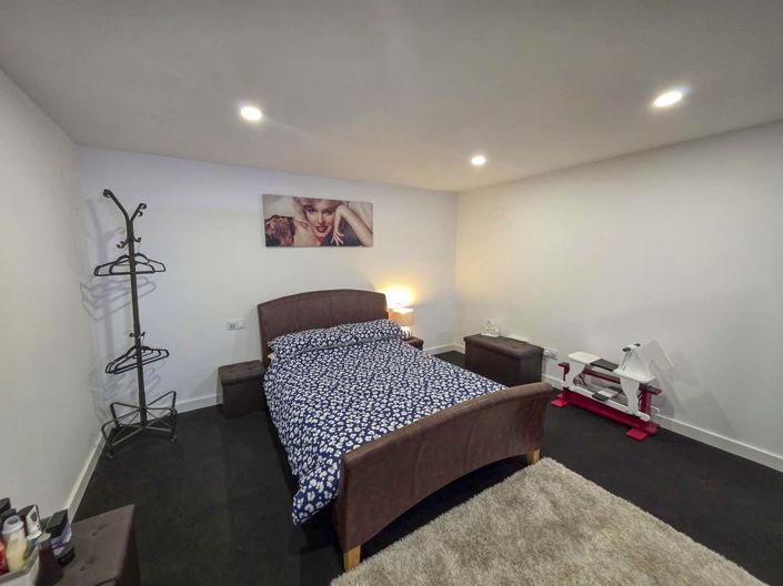 Image No.15-3 Bed Semi-Detached for sale