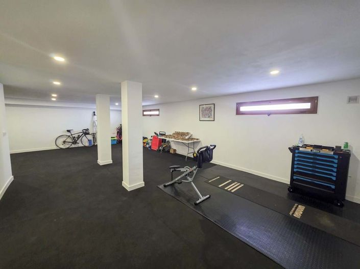 Image No.17-3 Bed Semi-Detached for sale