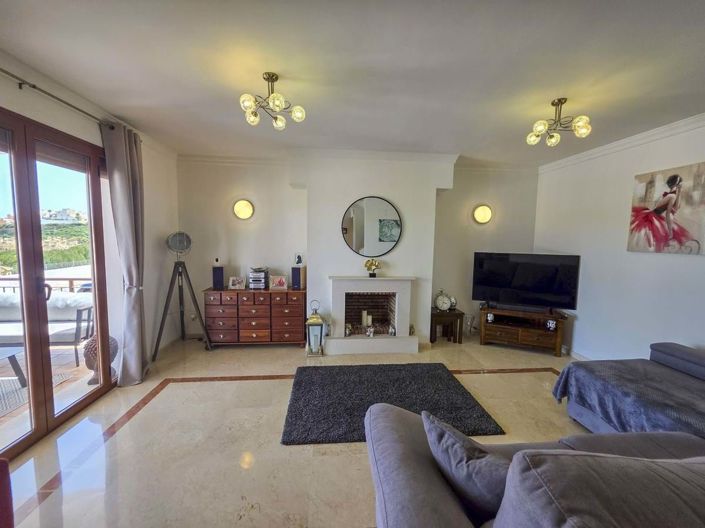 Image No.28-3 Bed Semi-Detached for sale