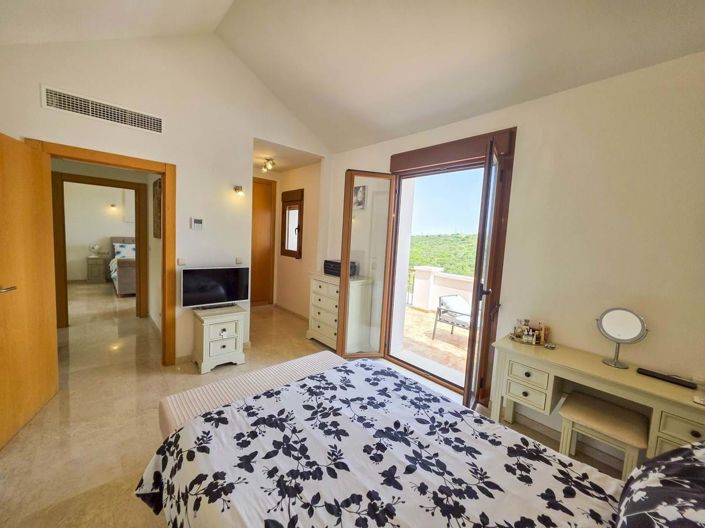 Image No.37-3 Bed Semi-Detached for sale