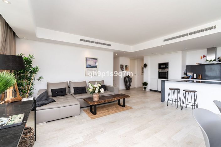 Image No.17-3 Bed Apartment for sale