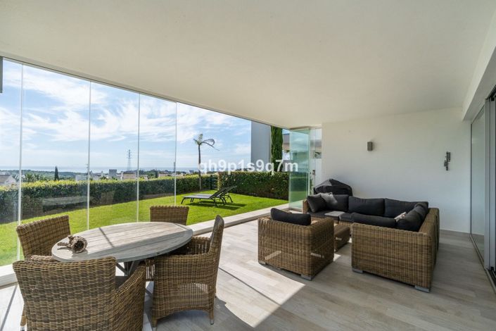 Image No.21-3 Bed Apartment for sale