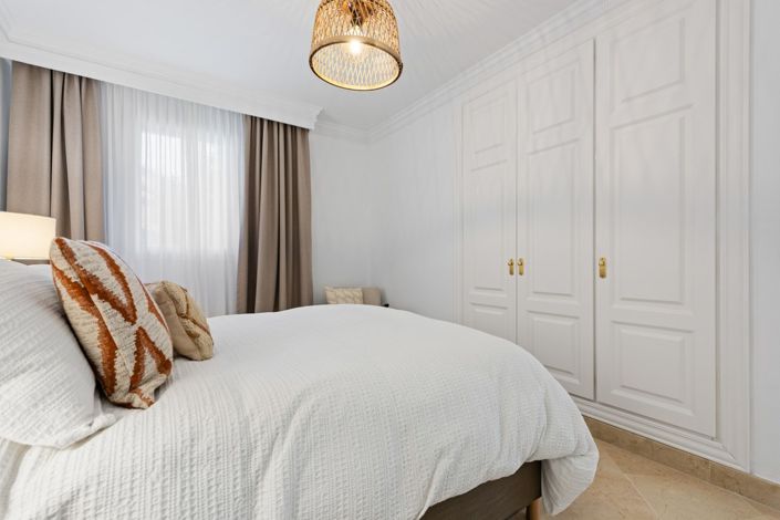 Image No.35-3 Bed Apartment for sale