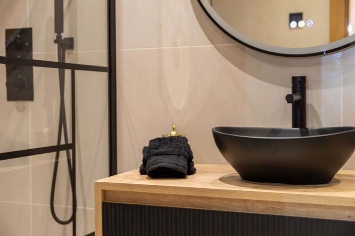 Image No.15-4 Bed Townhouse for sale