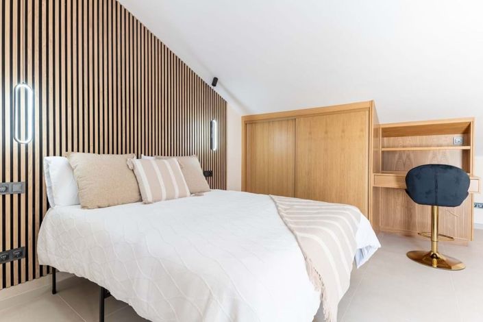 Image No.8-4 Bed Townhouse for sale