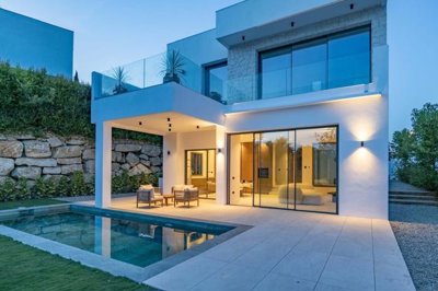 4 Bed Villa for sale