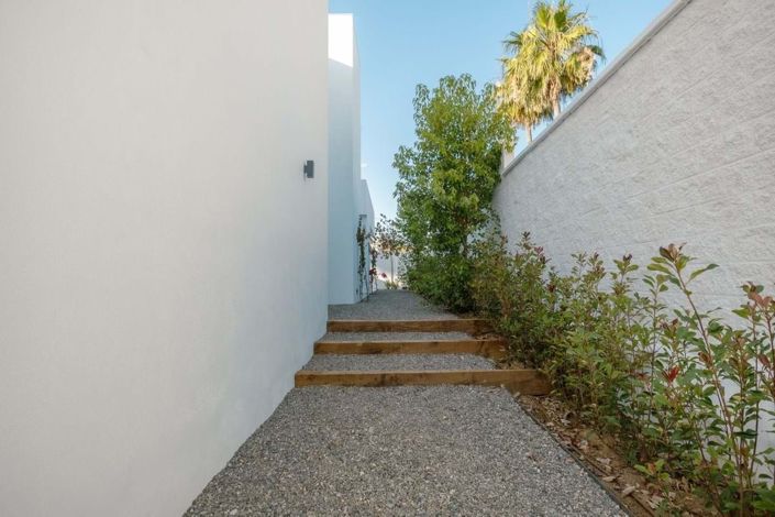 Image No.23-4 Bed Villa for sale