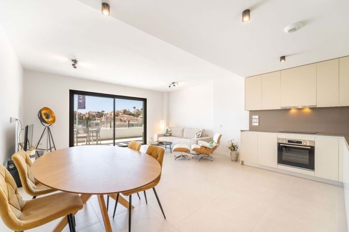 Image No.7-3 Bed Apartment for sale