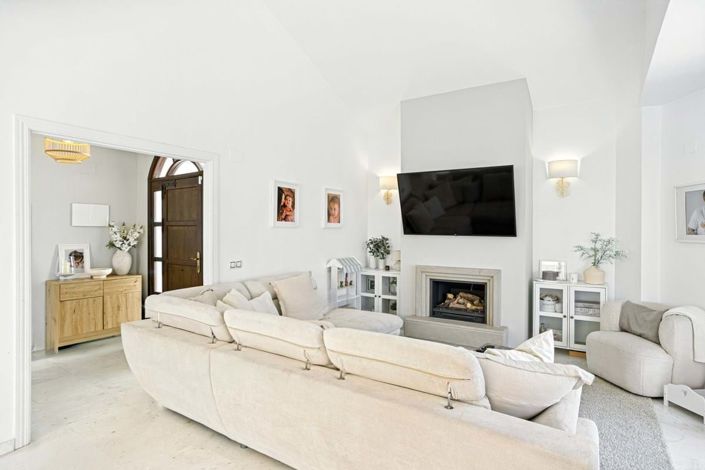 Image No.19-3 Bed Townhouse for sale