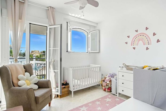 Image No.35-3 Bed Townhouse for sale