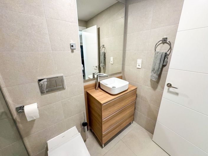 Image No.32-2 Bed Apartment for sale