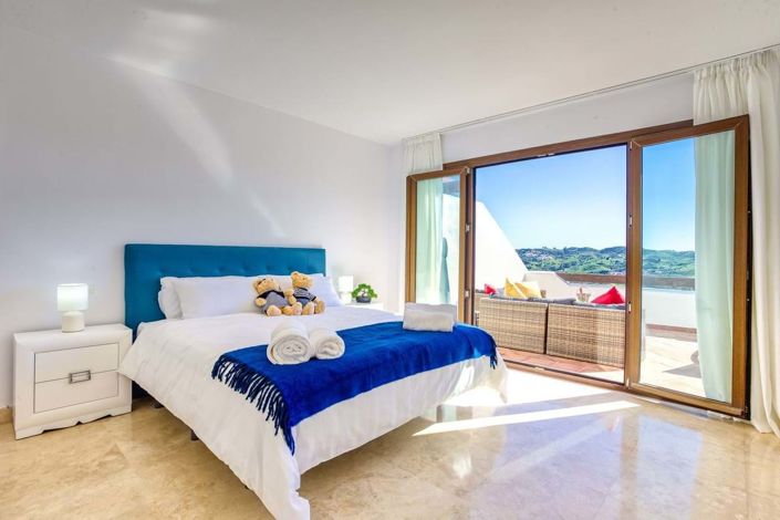 Image No.23-3 Bed Apartment for sale