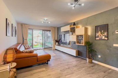 1447-644091-78d1f4f8b6655591b02d22fabb36a692d