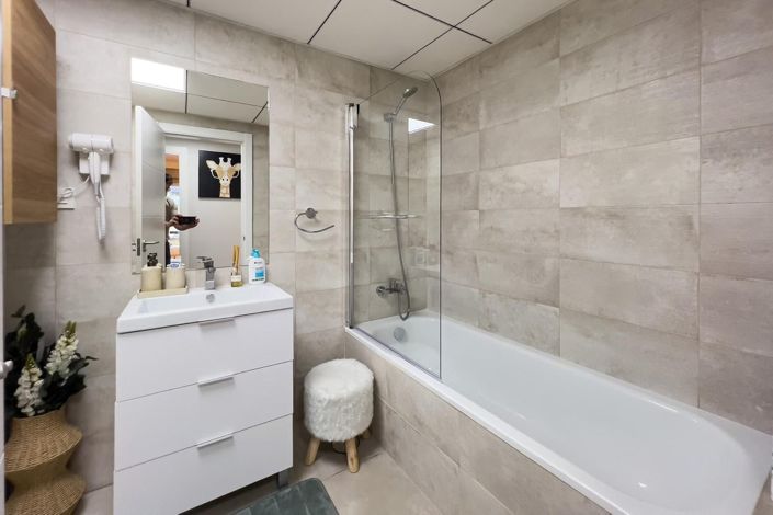 Image No.28-3 Bed Apartment for sale