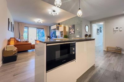 1447-644091-78d1f4f8b6655591b02d22fabb36a692d