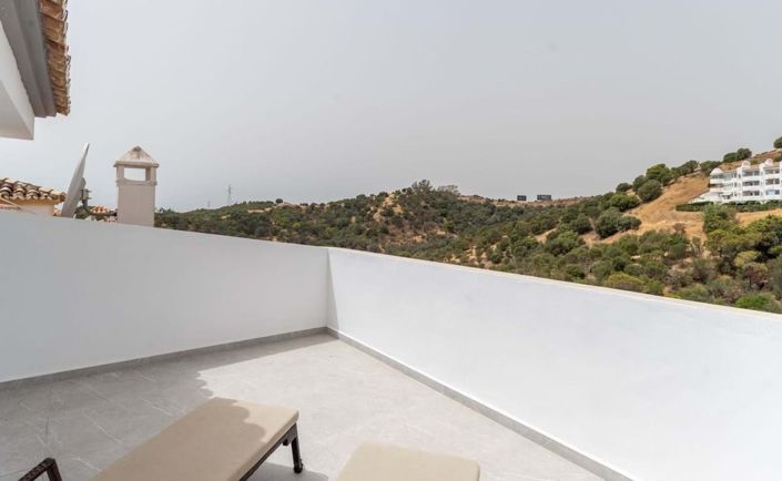 Image No.17-3 Bed Townhouse for sale