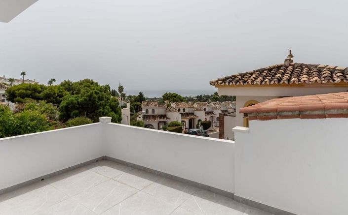 Image No.18-3 Bed Townhouse for sale