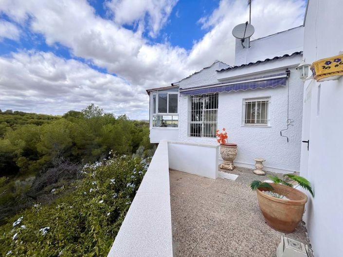 Image No.27-3 Bed Villa for sale