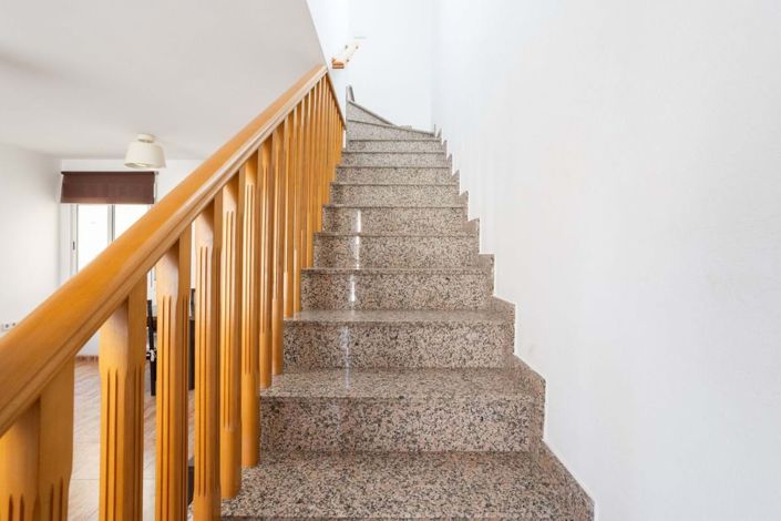 Image No.11-3 Bed Townhouse for sale