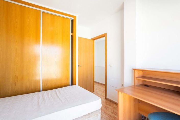 Image No.13-3 Bed Townhouse for sale