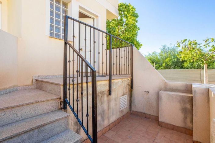 Image No.24-3 Bed Townhouse for sale