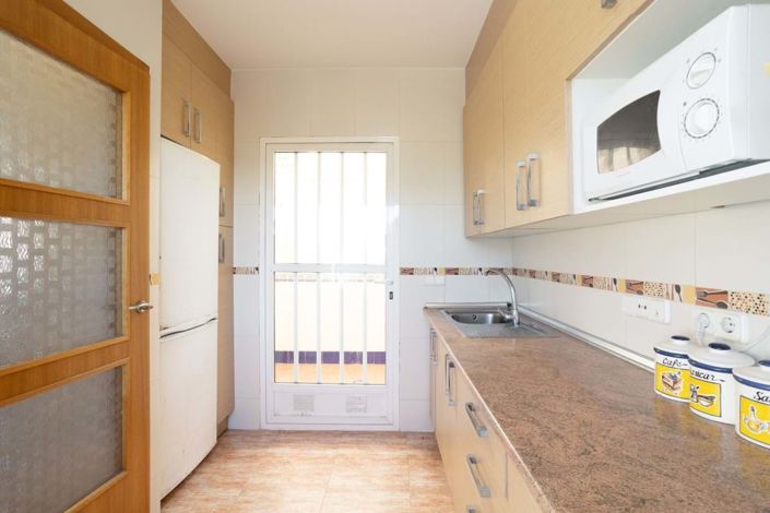 Image No.8-3 Bed Townhouse for sale