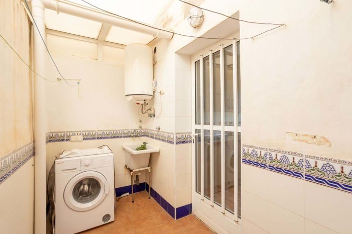 Image No.9-3 Bed Townhouse for sale