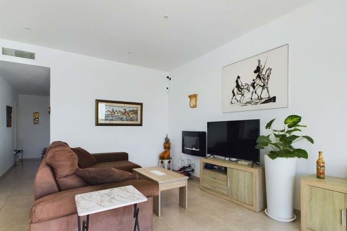 Image No.2-3 Bed Villa for sale