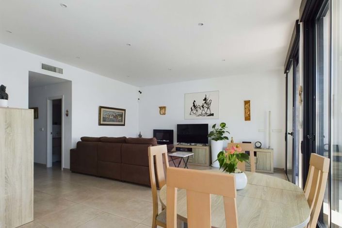 Image No.20-3 Bed Villa for sale