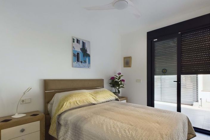 Image No.4-3 Bed Villa for sale