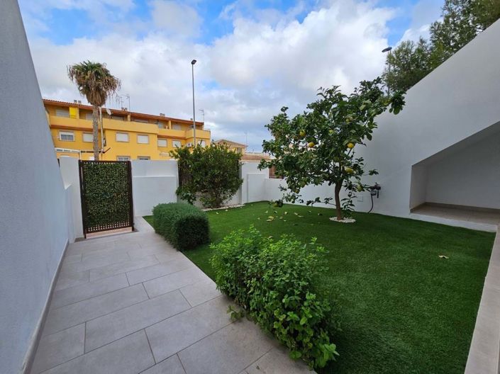 Image No.19-2 Bed Apartment for sale