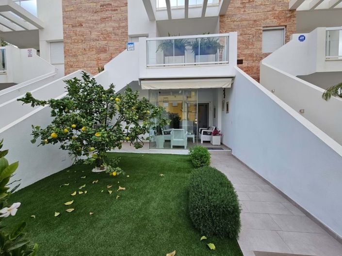 Image No.20-2 Bed Apartment for sale