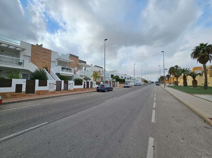 Image No.22-2 Bed Apartment for sale